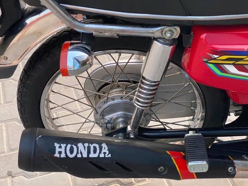 2022 Model Honda CG 125 in Mint condition. 8