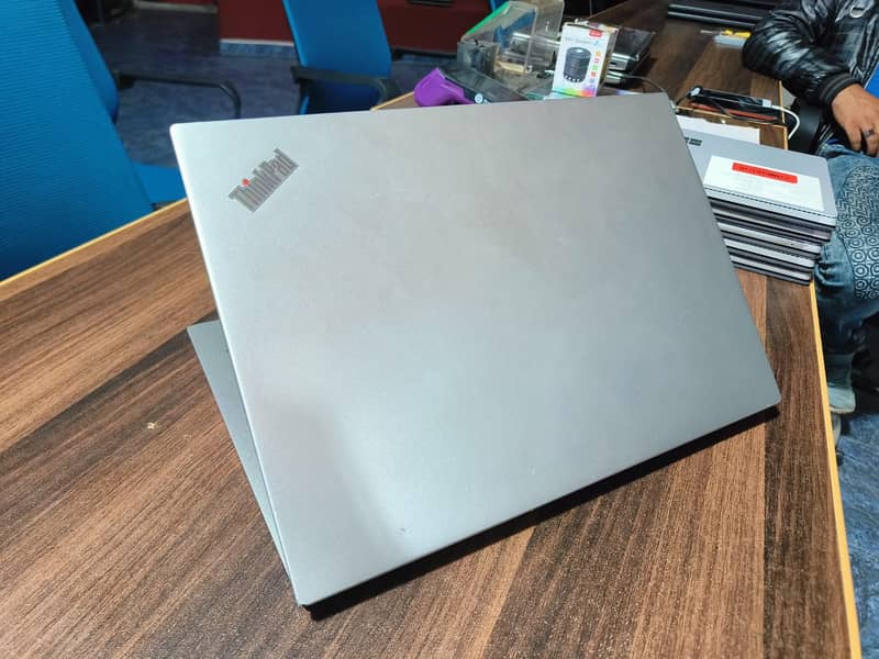 ThinkPad Lenovo T480s silver core i5 7th Generation cash cod available 0