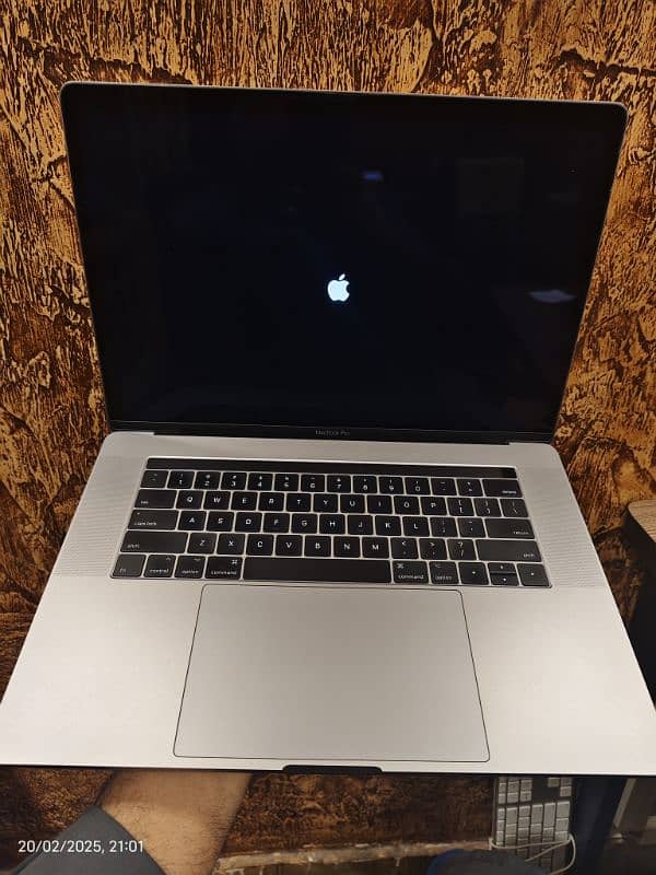 MacBook pro 2017 i7 1