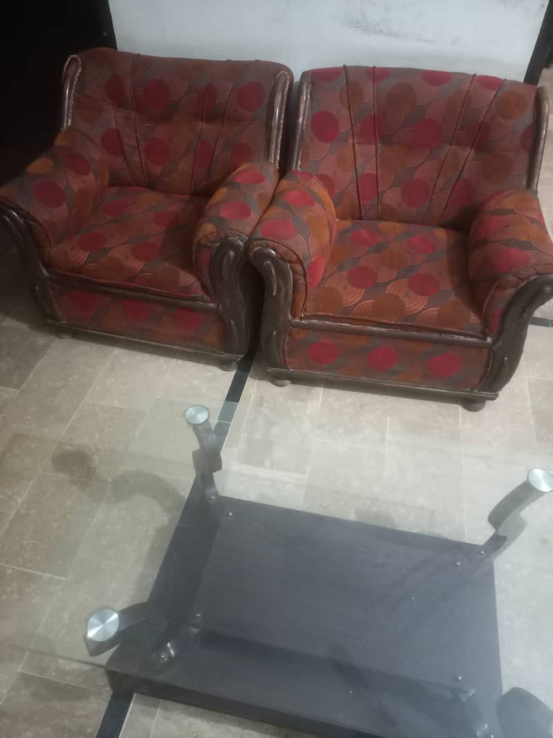 Sofa set with table urgent sale 1