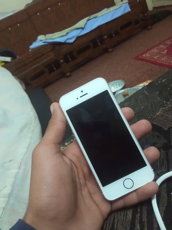 iPhone 5se 64gb 1