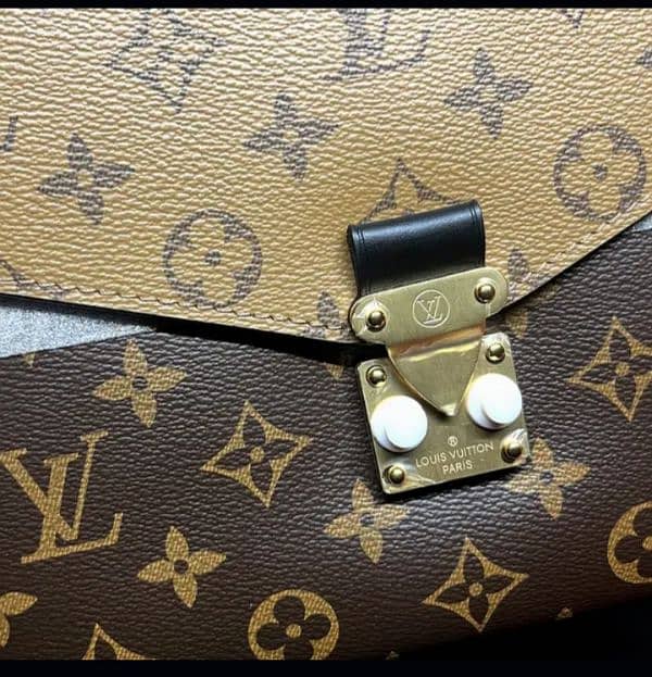 LOUIS VUITTON POCHETTE METIS M44876 1