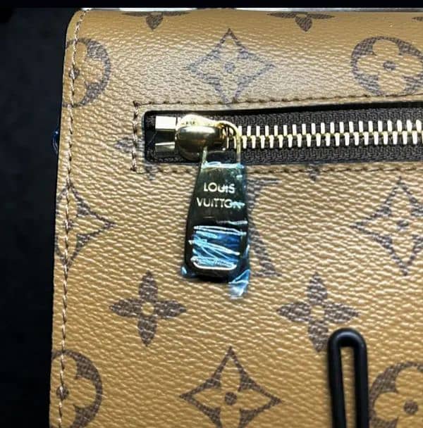 LOUIS VUITTON POCHETTE METIS M44876 2