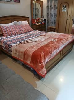 king bed with spring mattress,side tables and iron stand