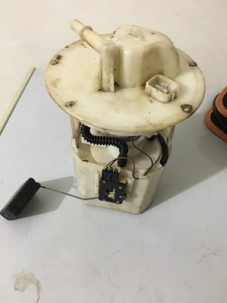 Mazda RX8 orignal Fuel pump 2