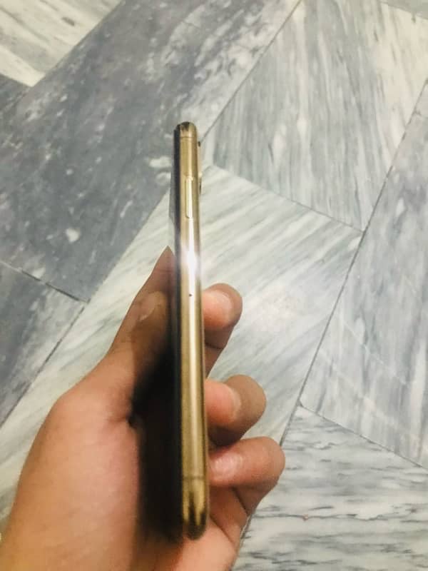 iPhone XS for sale 2