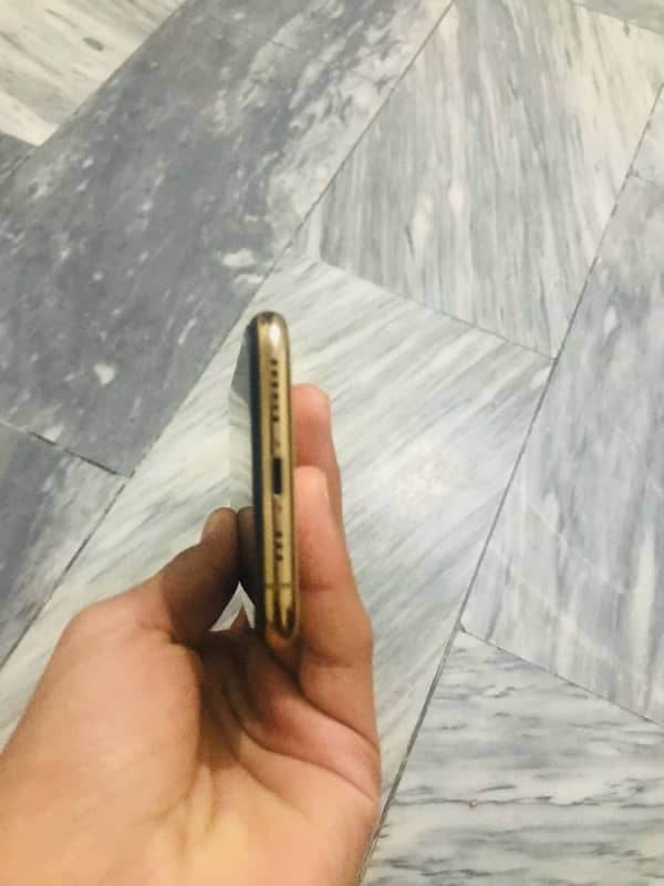 iPhone XS for sale 3