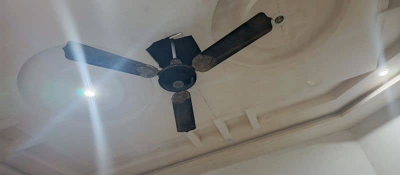 2 ceiling fan for sale 8500 dono ka 1