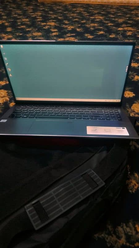 ASUS laptop 3