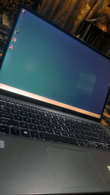 ASUS laptop 4