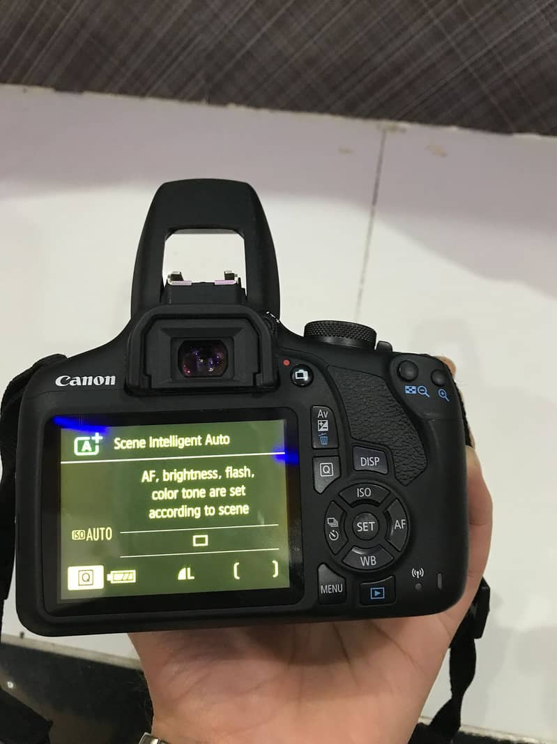 canon 2000d almost brand new condition 5