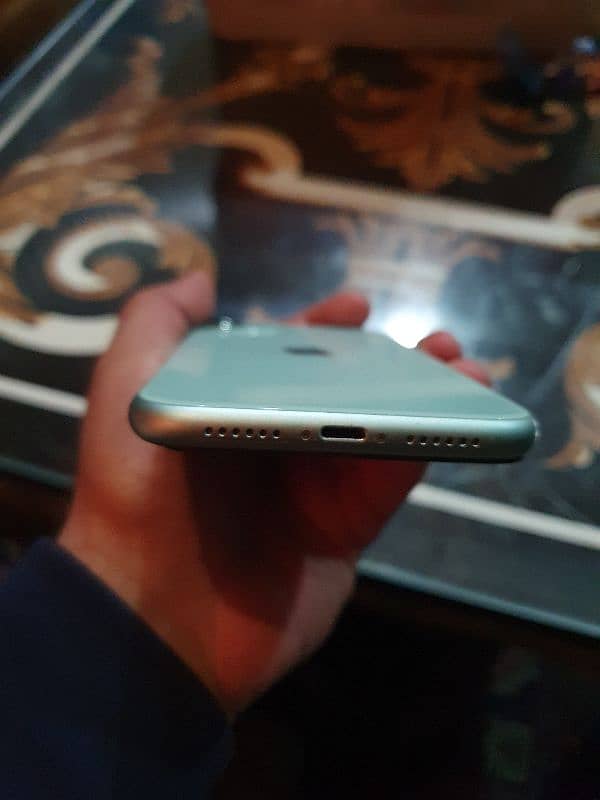 IPhone 11 128gb single sim pta approved with box 2