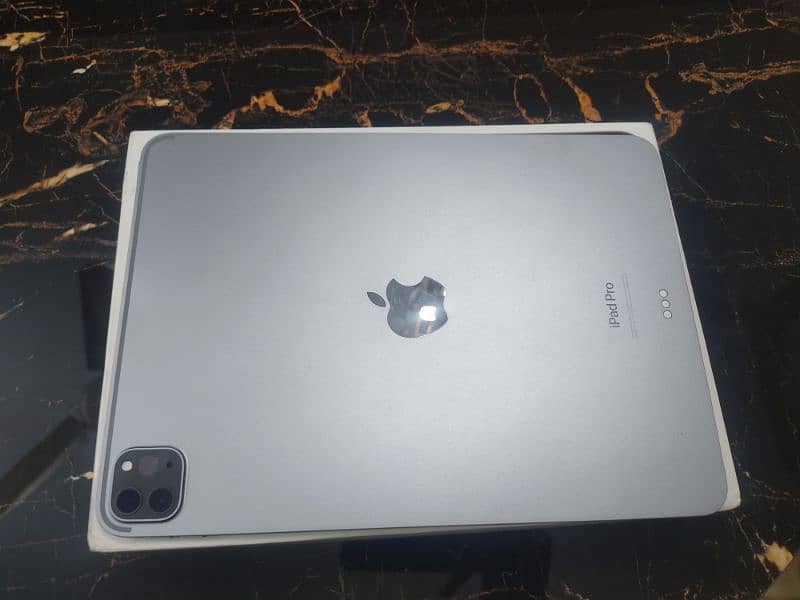 IPAD PRO M2 CHIP 120 FPS PUBG GOOD  CONDITION OPEN BOX 1