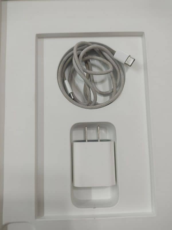 IPAD PRO M2 CHIP 120 FPS PUBG GOOD  CONDITION OPEN BOX 5