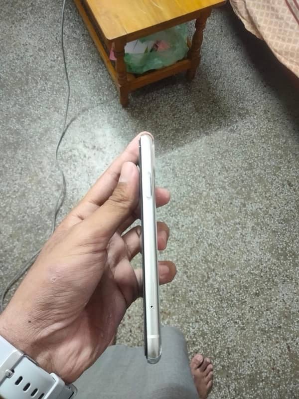 Iphone 11 Dual Sim PTA Aproved 3