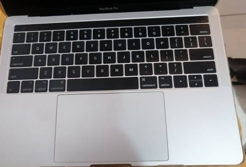 Mac Book Pro 13inches 2017 touchbar 2