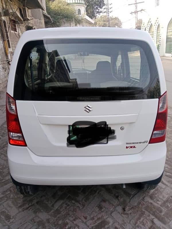 Suzuki Wagon R 2017 3