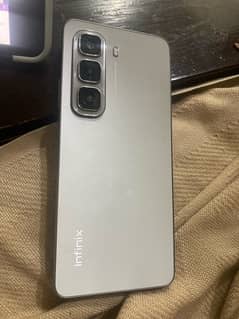 infinix Hot 50 8/128Gb with full box