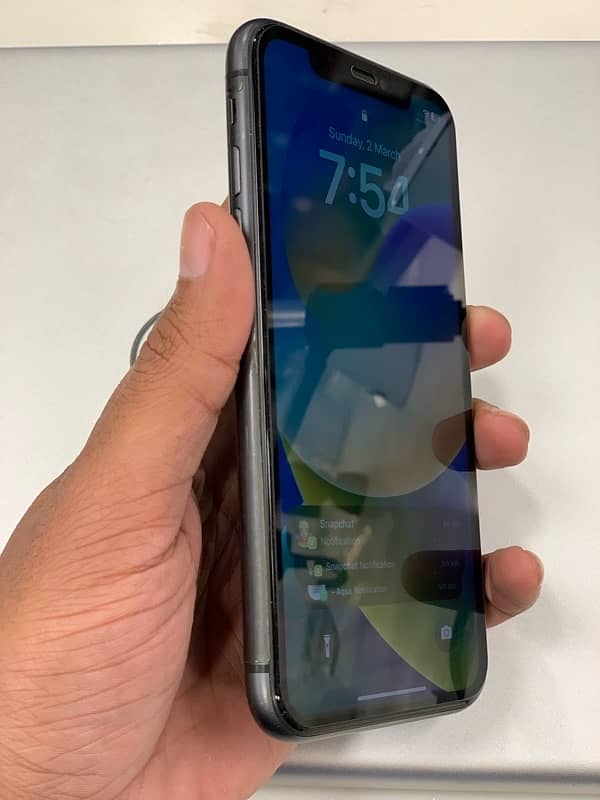 IPhone 11 64GB 4