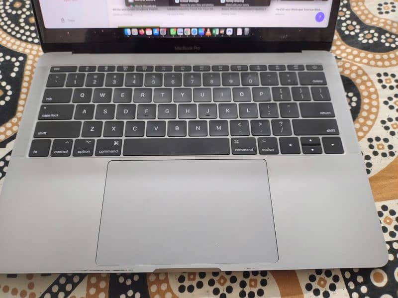 MacBook pro 2017 13 inch 5