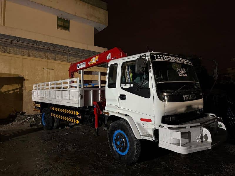 Isuzu FTR truck 1