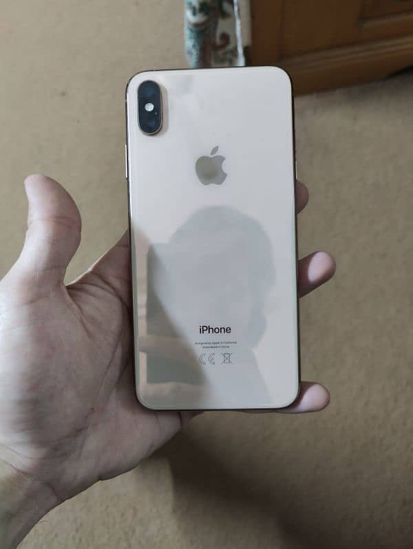 Iphone XS Max 256GB up for sale! 2