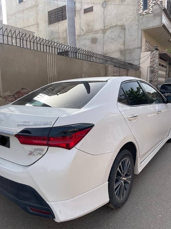 Toyota Corolla Altis Grande 1.8 2018 3