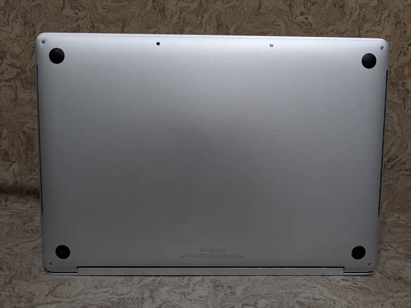 MacBook (2018 Model) 7