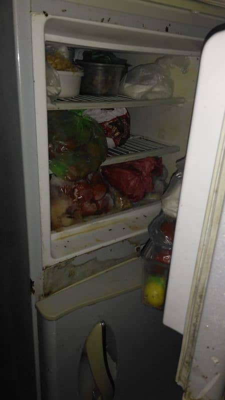 wave fridge urgent sale & good working. 4