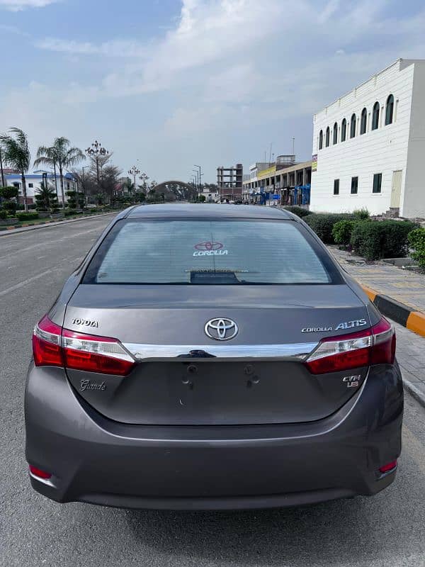 Toyota corolla grandy 2016 model total original urgent for sale 3