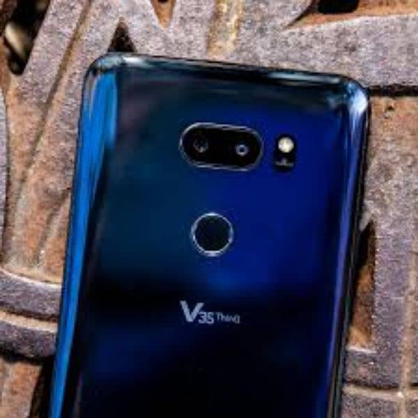 LG V35 THINQ 3