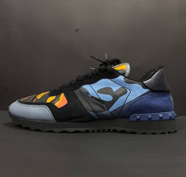 valentino garavani rockrunner blue/orange camouflage sneakers 1