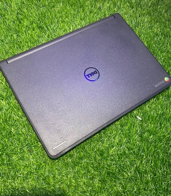 Dell Chromebook 11 -3120 P22T 4 gb ram gb ssd with charger 0