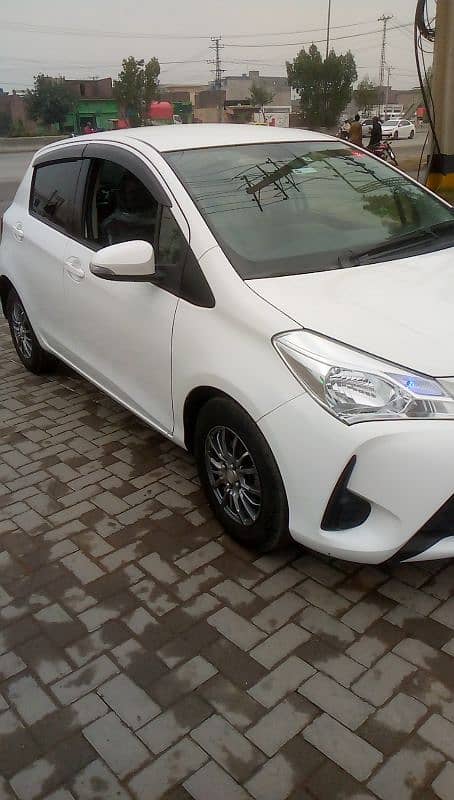 Toyota Vitz 2017 1