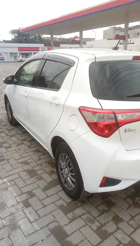 Toyota Vitz 2017 10