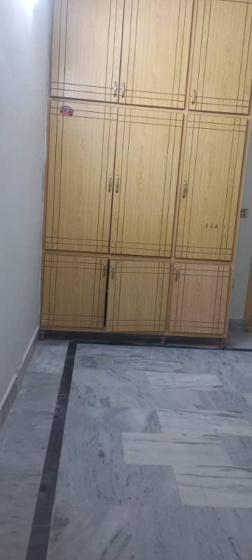 2nd floor for rent 4