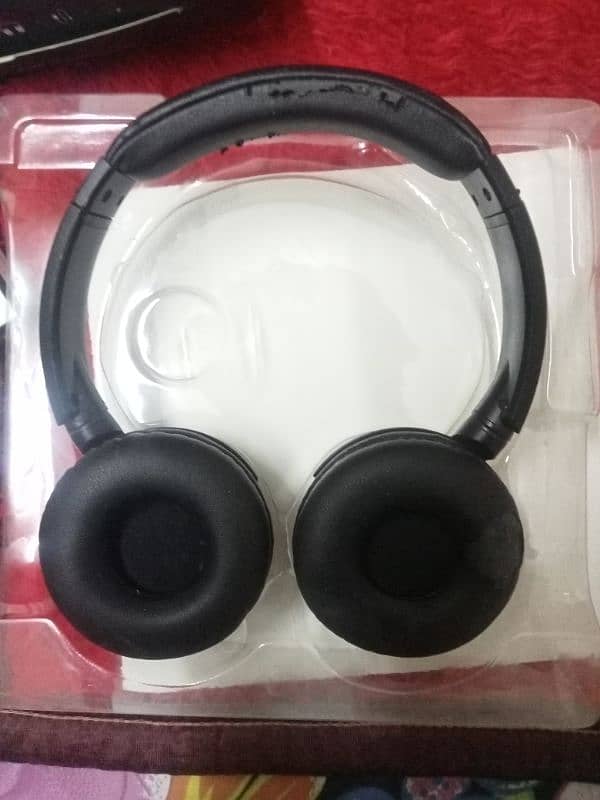 NIA HEADPHONES 2