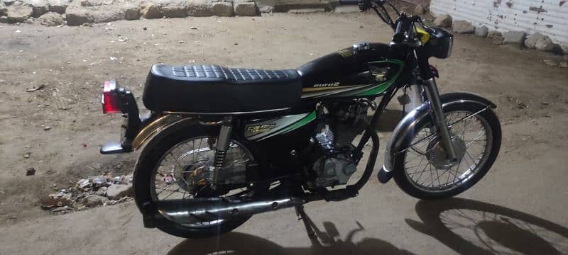 Honda Cg 125 Karachi no 3