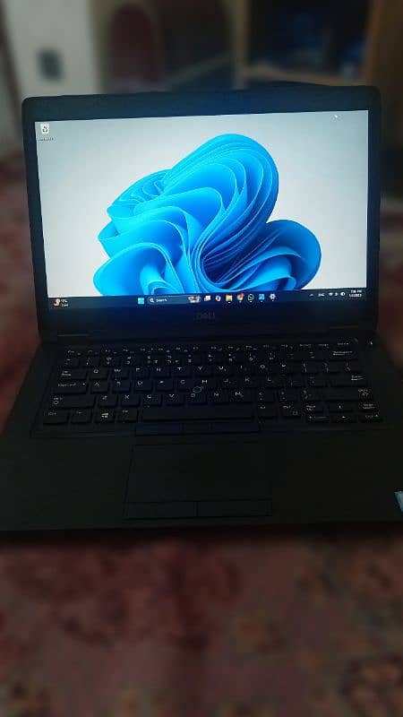 Dell Brand new laptop with new battery and win 11 pro original 1