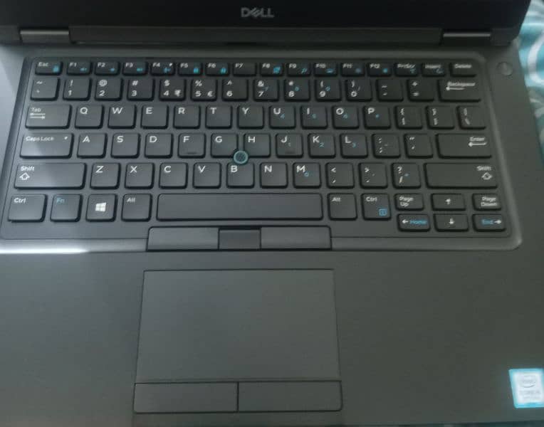 Dell Brand new laptop with new battery and win 11 pro original 4