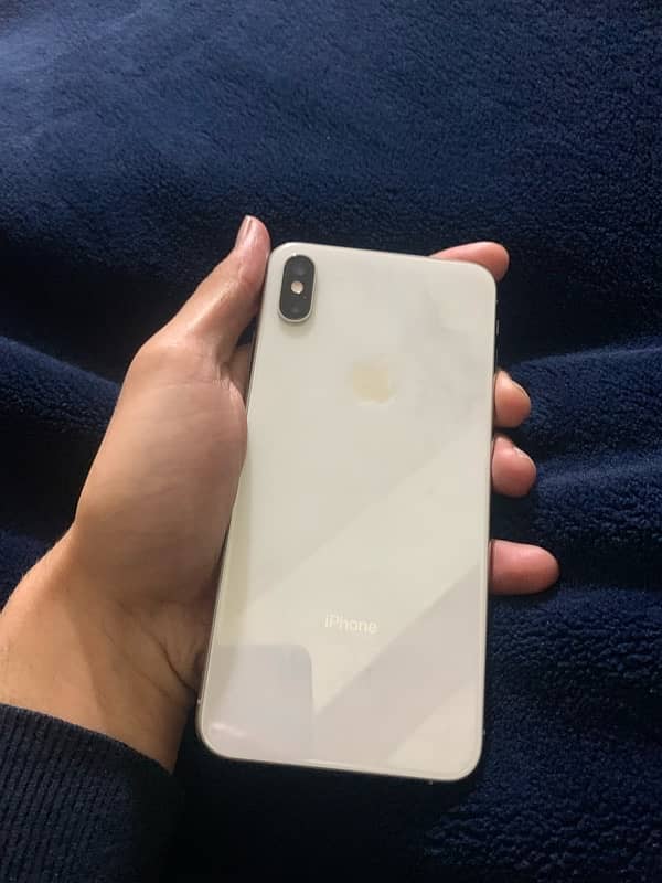 Pta Approved  iphone xsmax 64GB Colr white 1