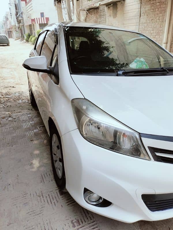 Toyota Vitz 2013 2