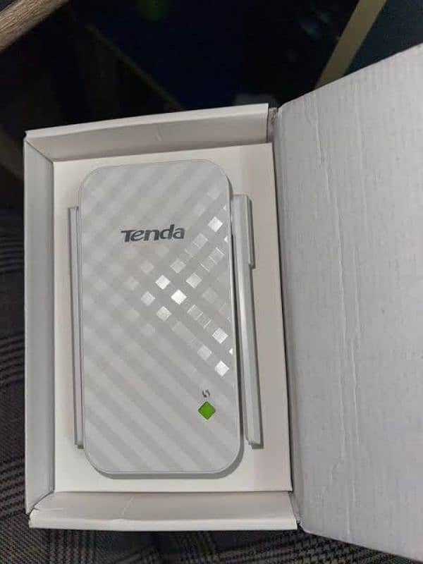 Tenda A9 Wireless Signal Provider 0