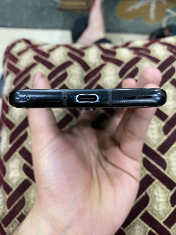 One plus 8 pro 4