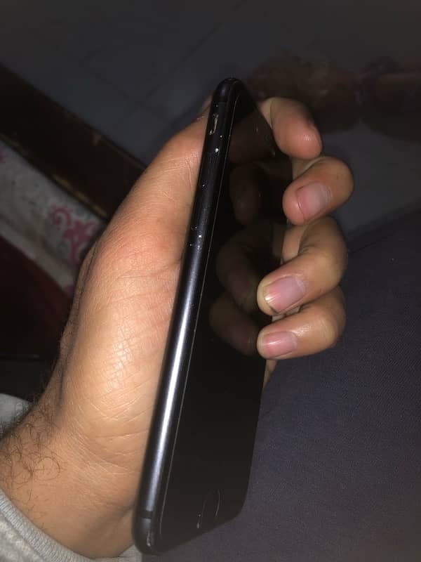 IPHONE 8 Non PTA 64 GB 4