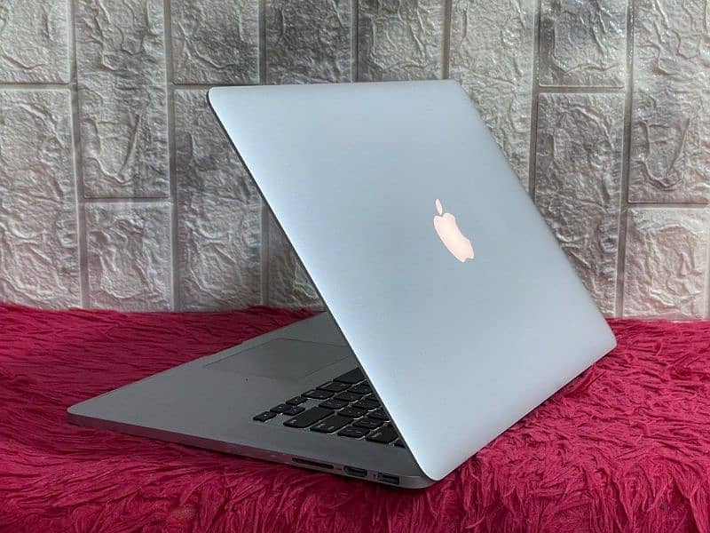 Macbook Pro 15-inch (i7/16Gb/500Gb) (2015) 4