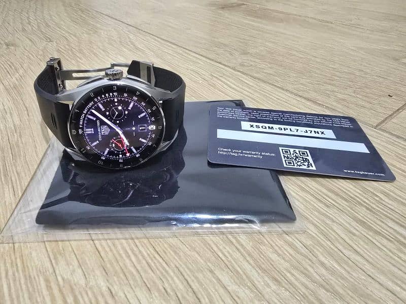 Tag heuer E4 connected smart watch 1