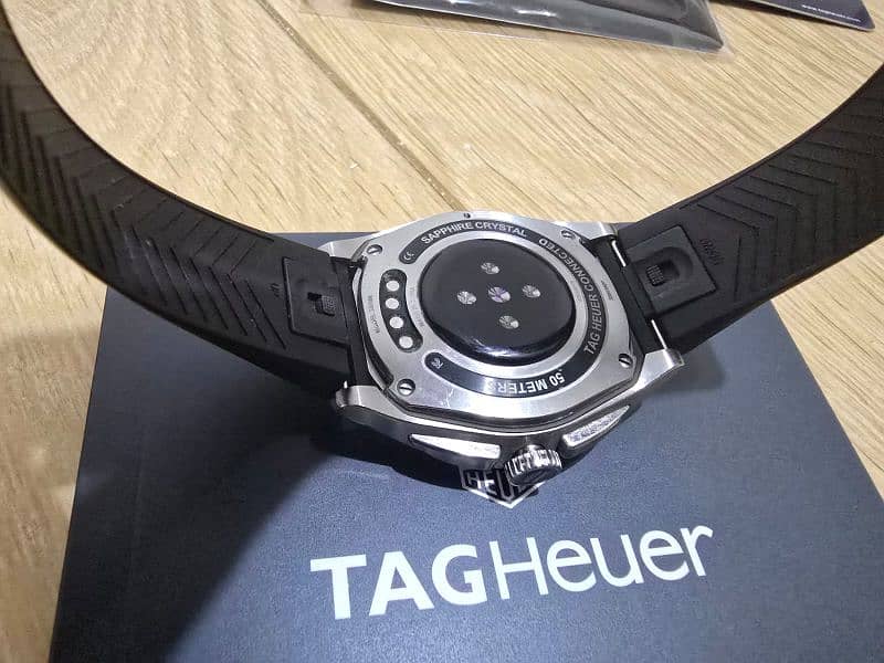 Tag heuer E4 connected smart watch 3