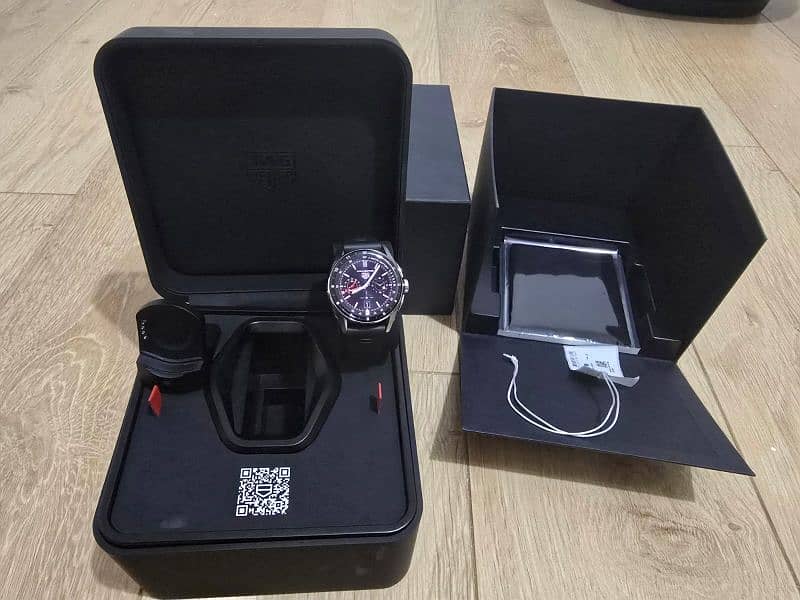 Tag heuer E4 connected smart watch 4