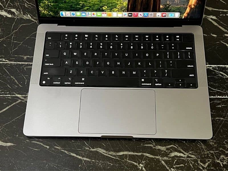 Macbook Pro 14 M3 (8/500)(Box) 6